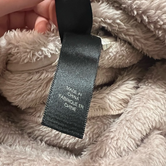 Women's Sherpa Fuzzy Blush Pink Hoodie Mondetta Brand Size Medium - Picture 9 of 9